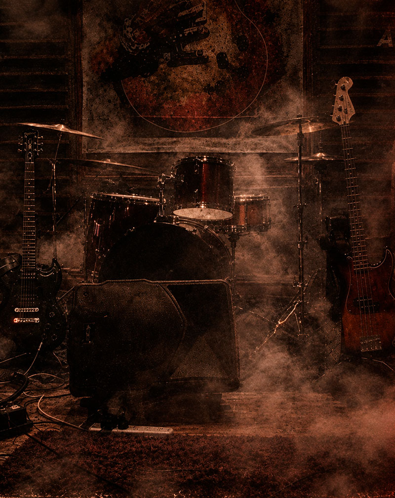Amplificadores y pedales en la sala de ensayo